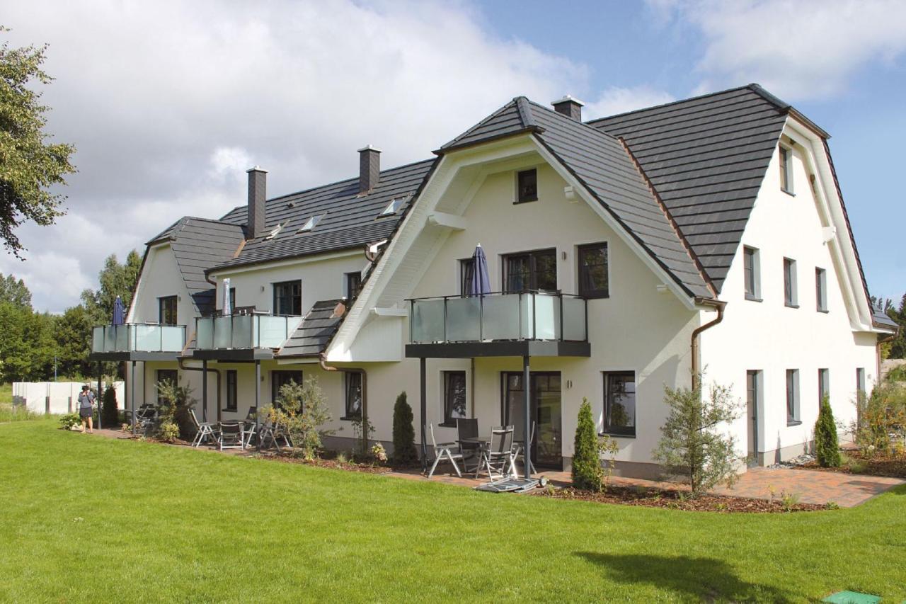 Strandnahe Fewo Rex Rugia: Balkon & Ahoi Erlebnisbad Lobbe Exterior photo